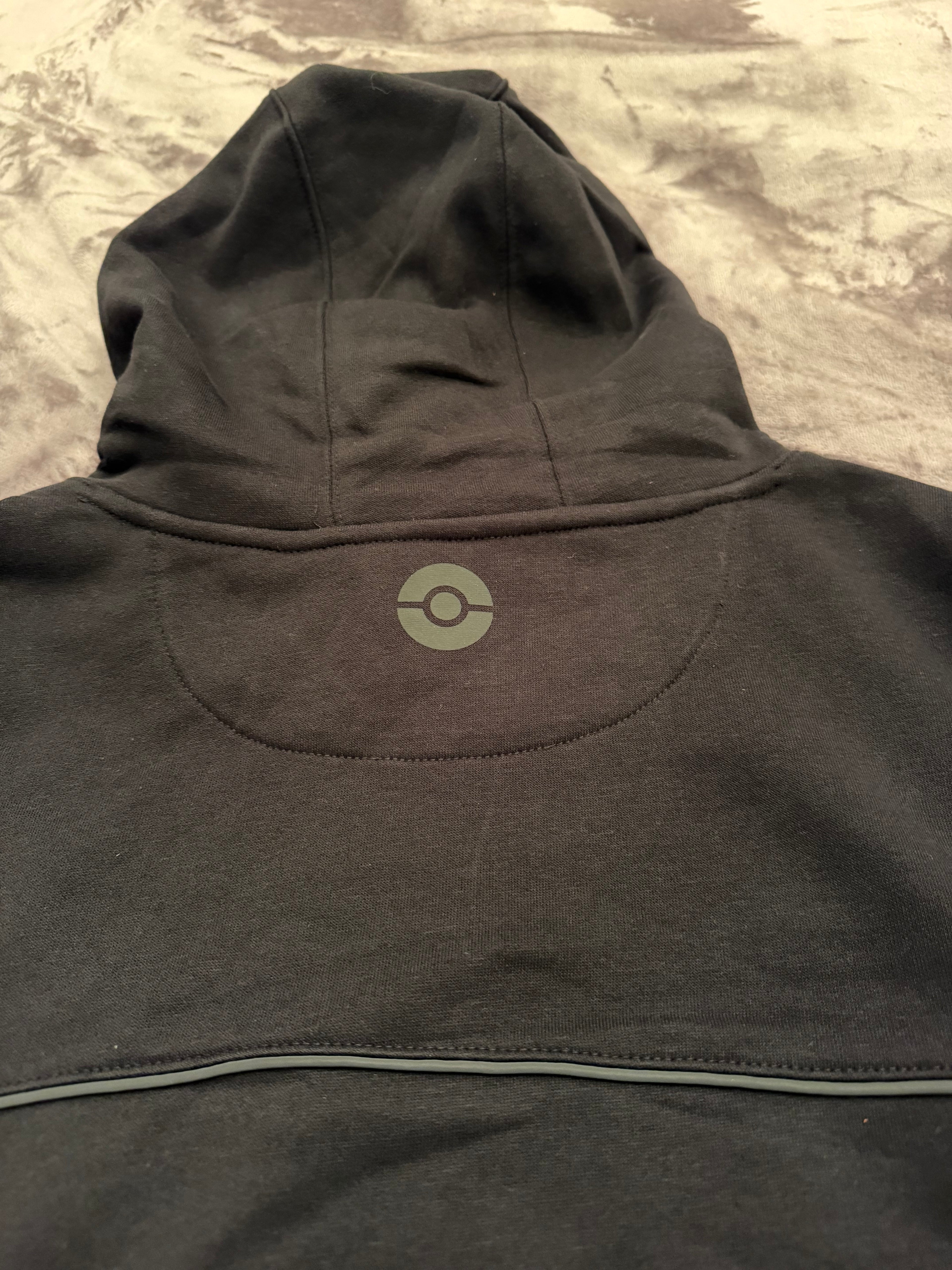 Adult Hooded Sweatshirt Black - Pokémon x Target (LARGE)