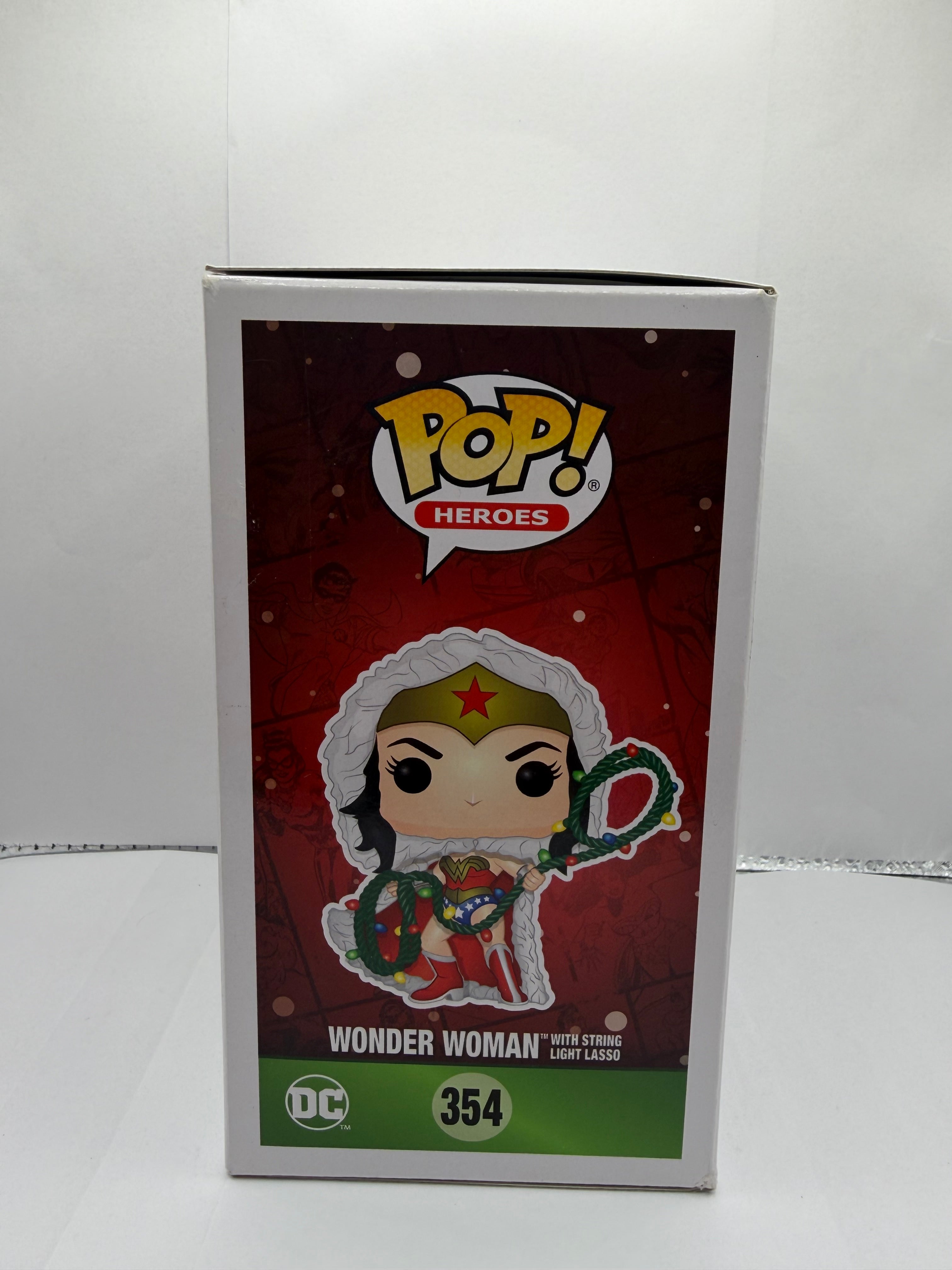 Funko Pop! DC Super Heroes – Wonder Woman #354 with String Light Lasso